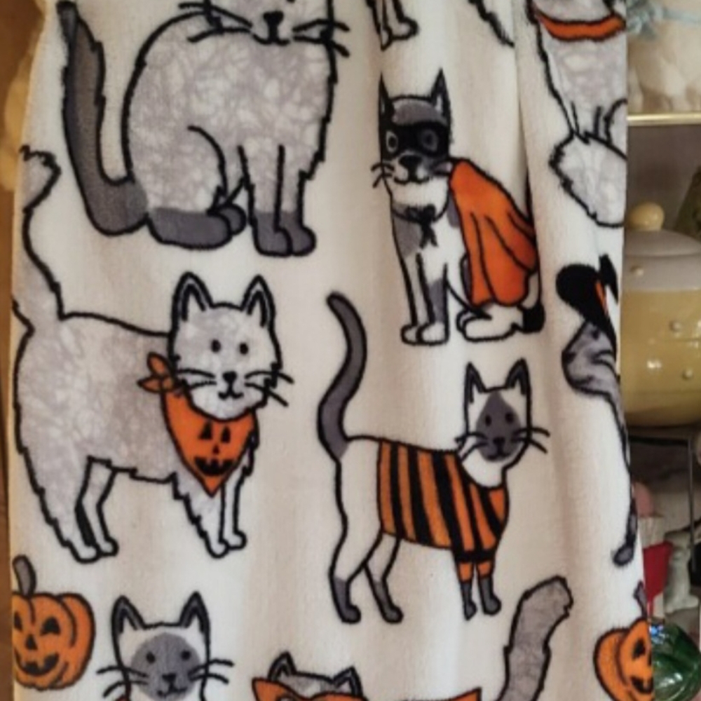 T.J.Maxx Halloween Cat Blanket - White, Gray, Orange, Black